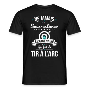 Sous-estimer un sexagénaire qui fait tir à l'arc - T-shirt homme - noir - Devant - AI Model Male 178 light (178cm)
