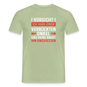 Ich habe einen verrückten Onkel - Männer T-Shirt - Sage - Vorne - AI Model Male 178 light (178cm)