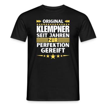 Plumber matured to perfection - Men's T-Shirt - black - Front - AI Model Male 178 light (178cm)