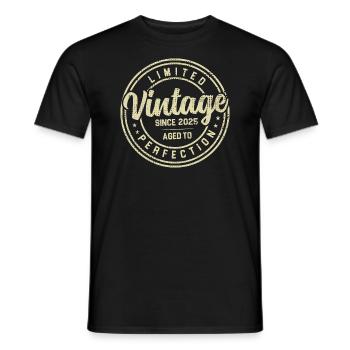Jahrgang 2025er Geburtstagsgeschenk 2025 - Männer T-Shirt - Schwarz - Vorne - AI Model Male 178 light (178cm)