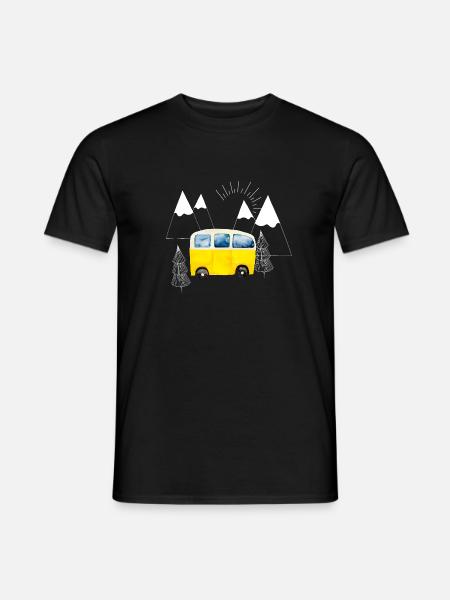 Der gelbe Camping Bus in den Bergen - Männer T-Shirt - Schwarz