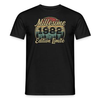 Millésime 1982 - Cadeau Pour le 42e Anniversaire - T-shirt homme - noir - Devant - AI Model Male 178 light (178cm)