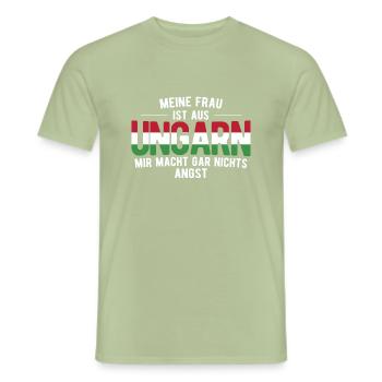 Ungarn Ungarische Flagge - Männer T-Shirt - Sage - Vorne - AI Model Male 178 light (178cm)