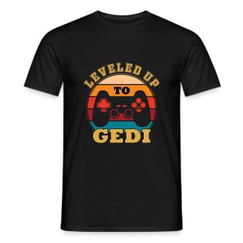 Leveled Up To Gedi Taufgedi Firmgedi - Männer T-Shirt - Schwarz - Vorne - AI Model Male 178 light (178cm)