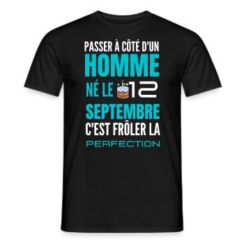 Anniversaire homme né le 12 Novembre - T-shirt homme - noir - Devant - AI Model Male 178 light (178cm)