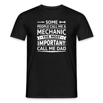 Certaines personnes m’appellent mécanicien - T-shirt homme - noir - Devant - AI Model Male 178 light (178cm)