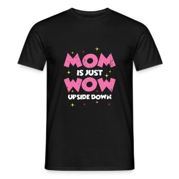 Muttertag Geschenkidee MoM bedeuted Wow - Männer T-Shirt - Schwarz - Vorne - AI Model Male 178 light (178cm)