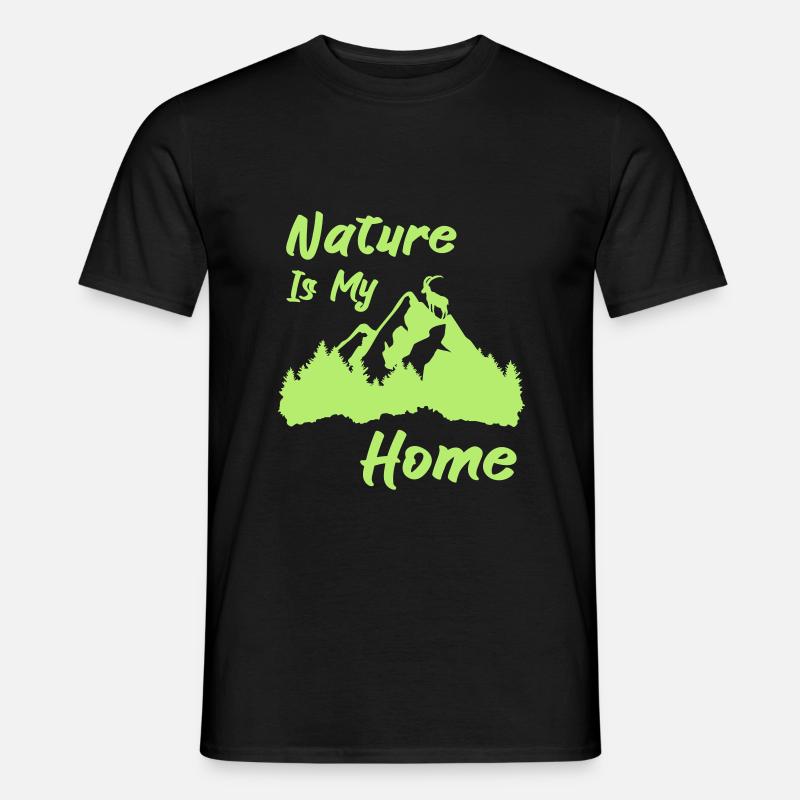 Berge, Wald und Steinbock - Männer T-Shirt - Schwarz