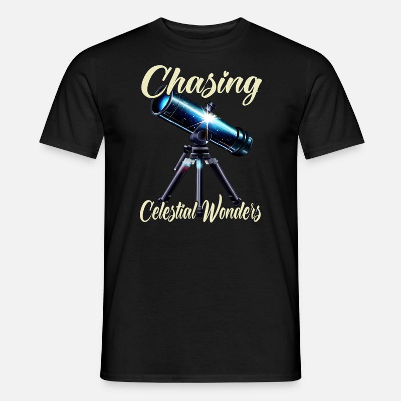 Chasing Celestial Wonders - Männer T-Shirt - Schwarz