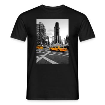 NYC Yellow Cabs Flat Iron Building - Männer T-Shirt - Schwarz - Vorne - AI Model Male 178 light (178cm)