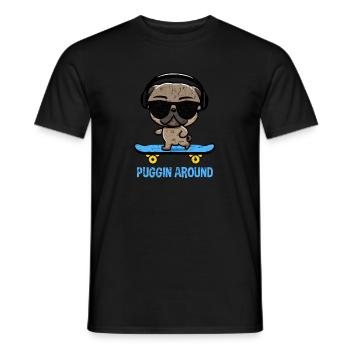 Lustiger Mops auf Skateboard mit Kopfhörern - Männer T-Shirt - Schwarz - Vorne - AI Model Male 178 light (178cm)