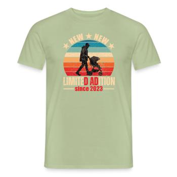 Papa 2023 New Dad - Men's T-Shirt - sage - Front - AI Model Male 178 light (178cm)