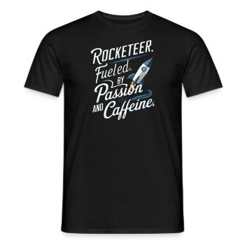 Model Rocketeer, angetrieben von Leidenschaft und Koffein - Männer T-Shirt - Schwarz - Vorne - AI Model Male 178 light (178cm)