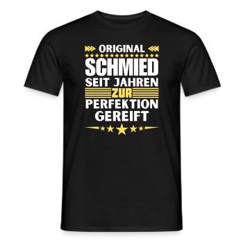 Blacksmith matured to perfection - Men's T-Shirt - black - Front - AI Model Male 178 light (178cm)