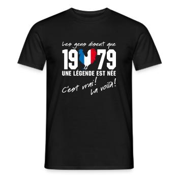 Né en 1979 - Coq aux couleurs françaises - T-shirt homme - noir - Devant - AI Model Male 178 light (178cm)