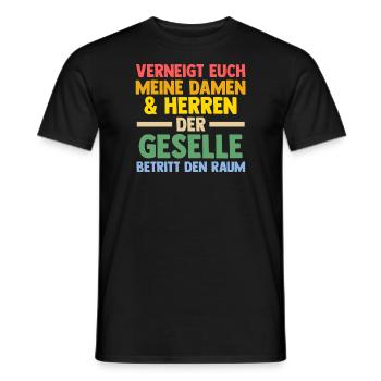 Geselle Prüfung Gesellenbrief Geschenk - Männer T-Shirt - Schwarz - Vorne - AI Model Male 178 light (178cm)