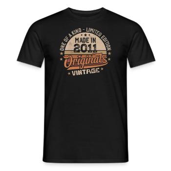 2011 Jahrgang Geboren 2011 Vintage Jubiläumsgeschenk - Männer T-Shirt - Schwarz - Vorne - AI Model Male 178 light (178cm)