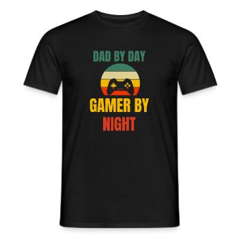 Papa am Tag Gamer bei Nacht Vatertag Retro Gaming - Männer T-Shirt - Schwarz - Vorne - AI Model Male 178 light (178cm)