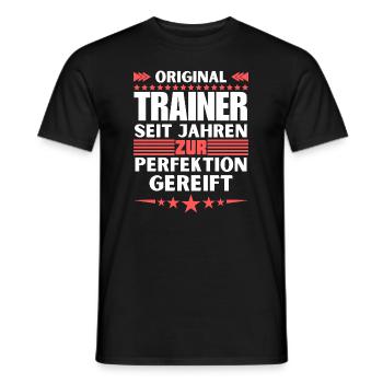 Trainers matured to perfection - Men's T-Shirt - black - Front - AI Model Male 178 light (178cm)