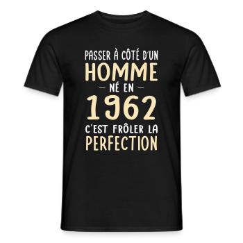 Anniversaire 60 ans - Né en 1962 Perfection - T-shirt homme - noir - Devant - AI Model Male 178 light (178cm)