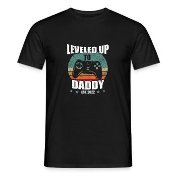 Lustiges Ich Werde Papa Leveled Up To Daddy 2022 - Männer T-Shirt - Schwarz - Vorne - AI Model Male 178 light (178cm)