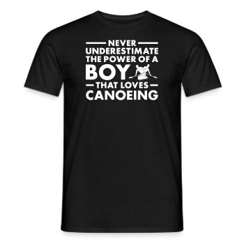 Canoeist Never Underestimate The Power Of A Boy - Männer T-Shirt - Schwarz - Vorne - AI Model Male 178 light (178cm)