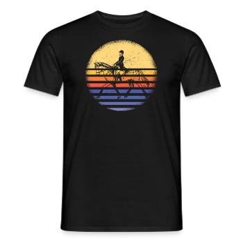Rider Retro Sunset Endurance Riding - Männer T-Shirt - Schwarz - Vorne - AI Model Male 178 light (178cm)
