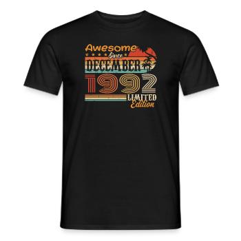 Retro Vintage Legendär Geburtstag Dezember 1992 - Männer T-Shirt - Schwarz - Vorne - AI Model Male 178 light (178cm)