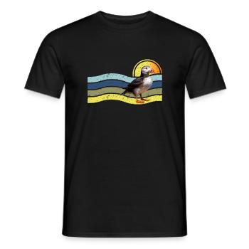 Puffin Island - Männer T-Shirt - Schwarz - Vorne - AI Model Male 178 light (178cm)