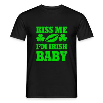 kiss me im irish baby - Men's T-Shirt - black - Front - AI Model Male 178 light (178cm)