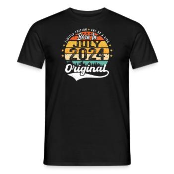 2024 Juli - Jahre Großartigkeit seit Juli 2024 - Männer T-Shirt - Schwarz - Vorne - AI Model Male 178 light (178cm)