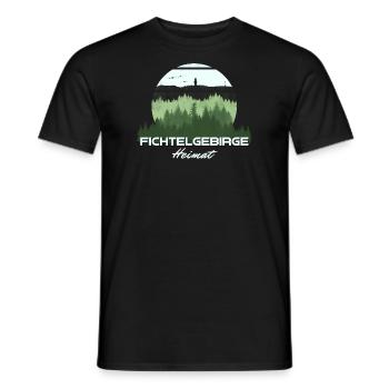 Wunderschönes grünes Fichtelgebirge - Männer T-Shirt - Schwarz - Vorne - AI Model Male 178 light (178cm)