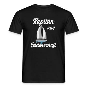 Kapitän aus Leidenschaft Segelromantik - Männer T-Shirt - Schwarz - Vorne - AI Model Male 178 light (178cm)