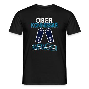 Anfänger - Oberkommissar Polizei Befördung - Männer T-Shirt - Schwarz - Vorne - AI Model Male 178 light (178cm)