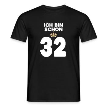 32. Geburtstag Geschenk - 32 Jahre mit Krone - Männer T-Shirt - Schwarz - Vorne - AI Model Male 178 light (178cm)