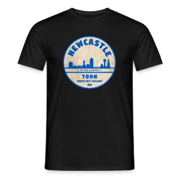 Newcastle Toon Skyline Badge - Men's T-Shirt - black - Front - AI Model Male 178 light (178cm)