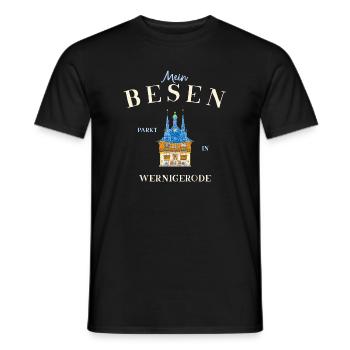 Mein Besen parkt in Wernigerode - Männer T-Shirt - Schwarz - Vorne - AI Model Male 178 light (178cm)