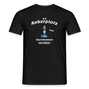 Alter Leuchtturm Eckernförde, Ankerplatz - Männer T-Shirt - Schwarz - Vorne - AI Model Male 178 light (178cm)
