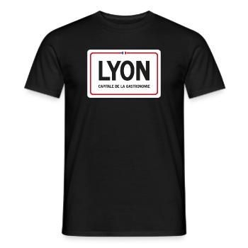 Ortsschild von Lyon - Männer T-Shirt - Schwarz - Vorne - AI Model Male 178 light (178cm)