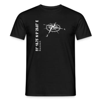 Koordinaten Kassel - Männer T-Shirt - Schwarz - Vorne - AI Model Male 178 light (178cm)