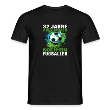 Fußball Fußballspieler 32 Geburtstag Fußballer - Männer T-Shirt - Schwarz - Vorne - AI Model Male 178 light (178cm)