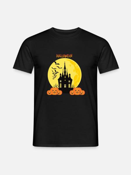 Halloween castle with pumpkins and moon - Men's T-Shirt - black