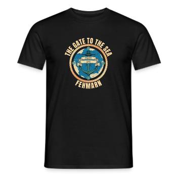 The Gate to the Sea - Fehmarn - Männer T-Shirt - Schwarz - Vorne - AI Model Male 178 light (178cm)