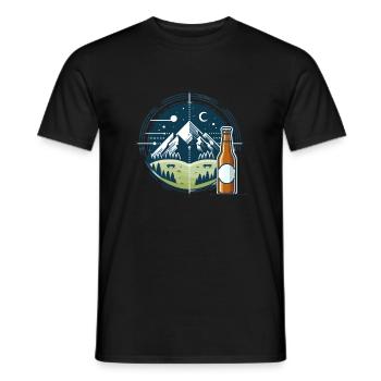 Nachtelijk berglandschap met bierfles - Heren T-shirt - zwart - Voor - AI Model Male 178 light (178cm)