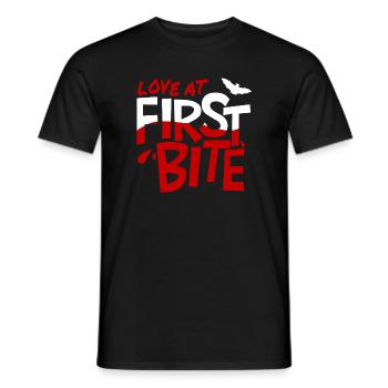 Liebe auf den ersten Biss - Männer T-Shirt - Schwarz - Vorne - AI Model Male 178 light (178cm)