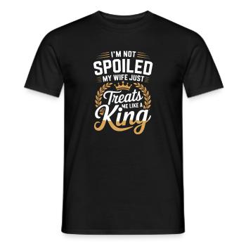 Pas gâté, ma femme me traite comme un roi - T-shirt homme - noir - Devant - AI Model Male 178 light (178cm)