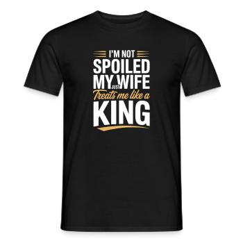 Pas gâté, ma femme me traite comme un roi - T-shirt homme - noir - Devant - AI Model Male 178 light (178cm)
