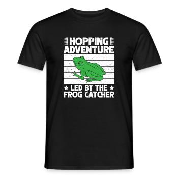 Frog Catcher Hopping Adventure Frog - Männer T-Shirt - Schwarz - Vorne - AI Model Male 178 light (178cm)