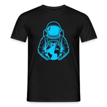 Astronaut hält Welt in Händen - Männer T-Shirt - Schwarz - Vorne - AI Model Male 178 light (178cm)