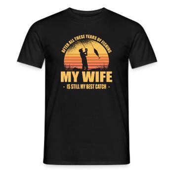 Épouse et tenue de pêcheur drôle de pêcheur - T-shirt homme - noir - Devant - AI Model Male 178 light (178cm)